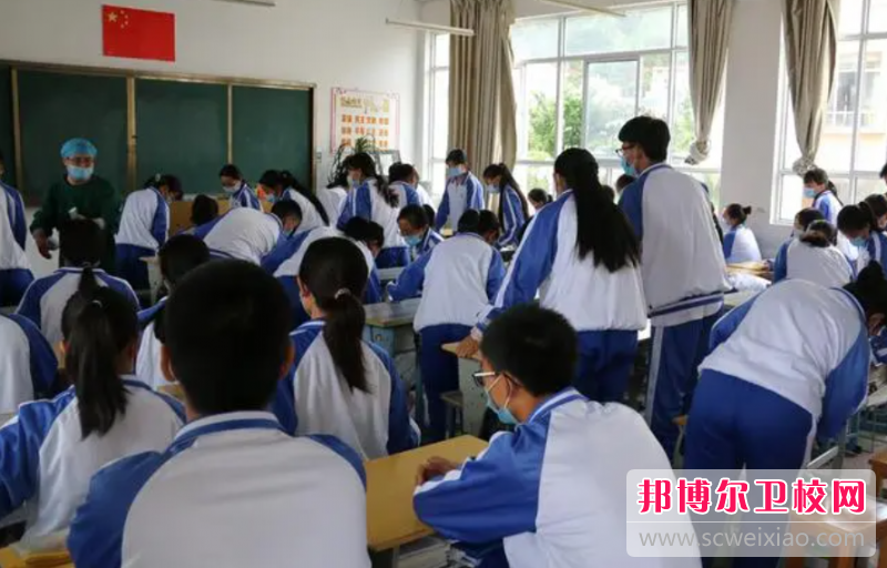 云南2023年護理學(xué)校是什么學(xué)歷