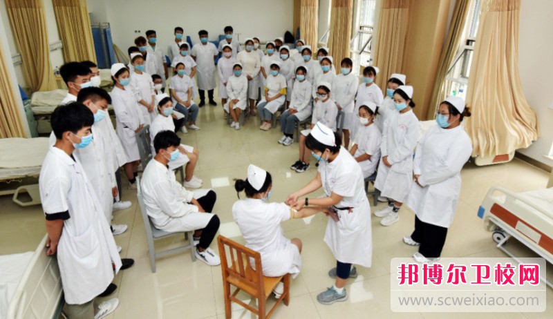 四川2025年女生讀護(hù)理學(xué)校好不好