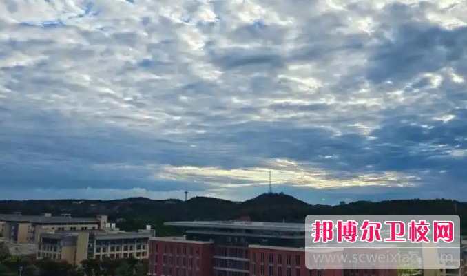 四川2025年有哪些好的護(hù)理學(xué)校