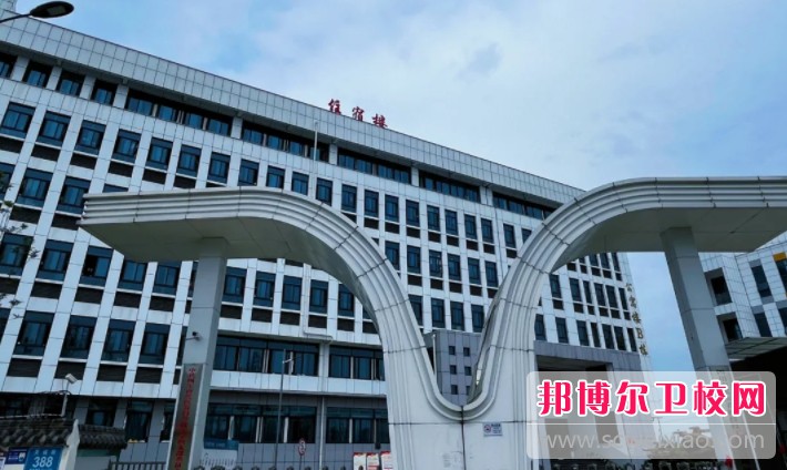 四川2025年護(hù)理學(xué)校都有哪些