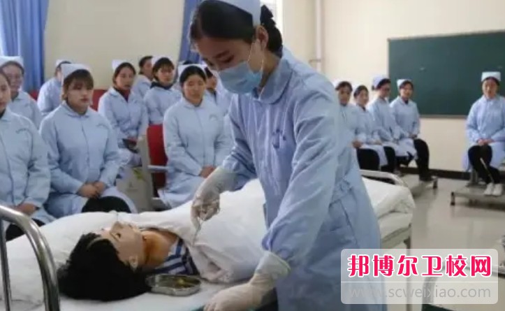 四川2025年讀護(hù)理學(xué)校好還是不好